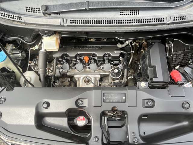 エンジンルームも綺麗です☆