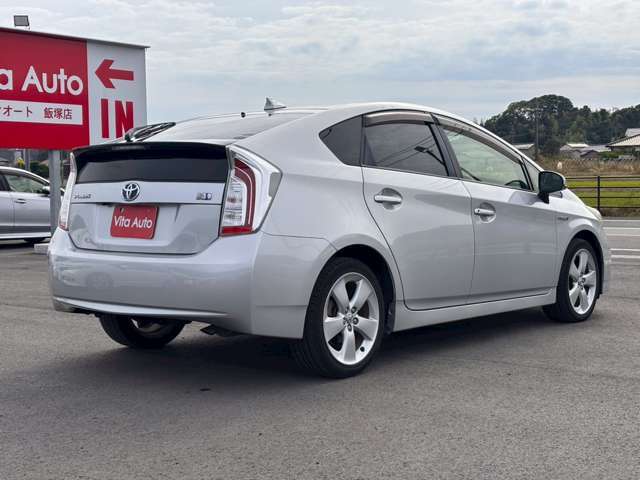 ★画像や動画を見ただけでお車の検討を進める事に抵抗がある方でも気軽に利用できるオンライン商談ならお車の検討はもちろん営業担当や店舗の様子も生中継でご覧いただけますので安心してお車をご検討頂けます。