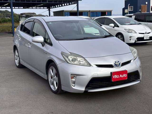 当店はご予約優先となります。特に週末お客様のご来店が多く店内が非常に混み合っており突然のご来店になりますと充分なご対応が出来ない場合がございます。事前にお電話または公式LINEにてご予約下さい！