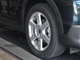 MINI認定中古車は360°を徹底的にチェック。エンジンやトランスミッション、電気系統やコンピュータ・システムなどを詳細に点検。交換基準に達した部品は整備した後にご納車いたします。