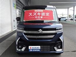 スペーシアカスタムは存在感あるエクステリアと細部までこだわったインテリアは上質で華やかな雰囲気。