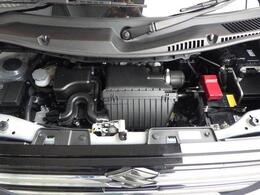 エンジン懸架部品や車体構造を見直し、エンジンルームやボディーとの間に防音材を効果的に使い、耳障りなエンジン音や風切り音、ロードノイズなどを低減。静かで快適な空間を実現しています。