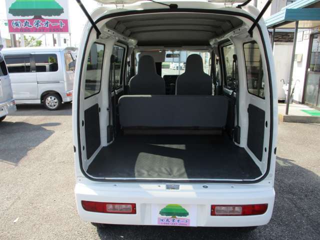 ハイルーフ車で、大きな荷物もつめそうです。