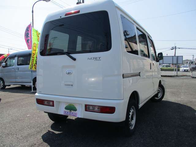 プライバシーガラス付いてます。