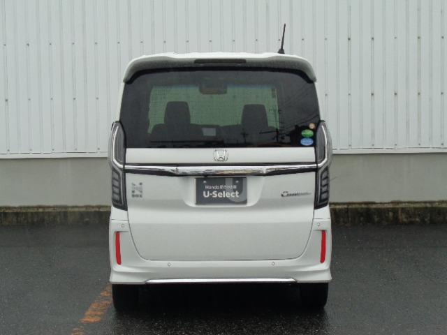 ご納車後のアフターサービス（点検、車検、板金、洗車、消耗品交換、自動車保険、etc）なんでもお任せ下さい。末永いお付き合いをさせて頂ける様、いつでもオールスタッフでお迎え致します！
