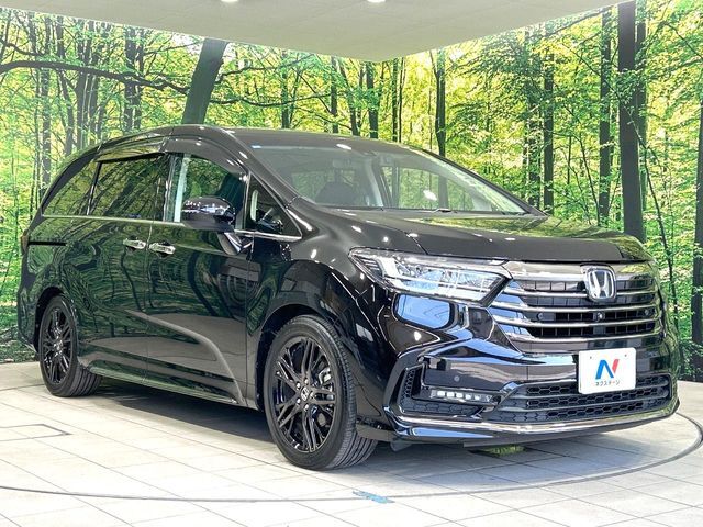 大好評のボディコーティング「弾スプラッシュコート」もご納車までに施工可能。通常のガラスコートと異なる、耐久年数6年の無機質ガラスコーティングが、ボディをキレイな状態に保ってくれます。