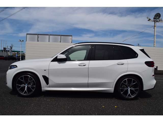 ★ご納車後は、全国のBMW正規ディーラーにて保証整備、一般整備、点検整備、車検整備を受けられますので、ご安心くださいませ。★