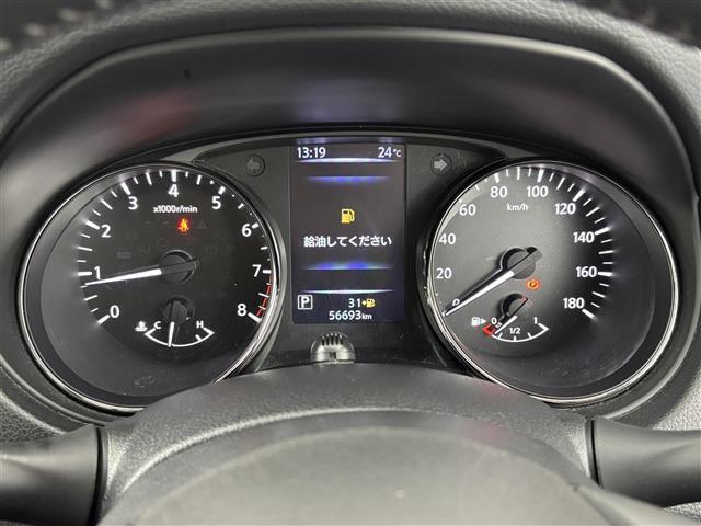 【スピードメーター】メーターがシンプルで見やすく運転しやすいですね！