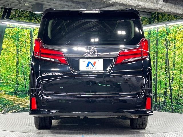 安心の最長10年・走行無制限保証（有償）をご用意。保証内容も充実はもちろん、無料点検＆オイル交換や、年中無休の全国・24時間ロードサービスも付帯されておりますのでご安心下さい。