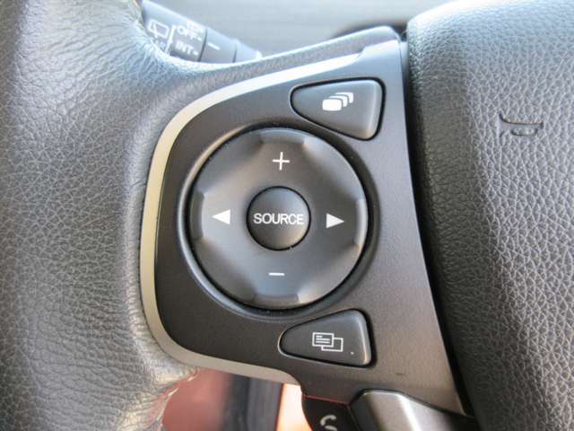ご納車までの間、代車貸し出し無料サービスを行っております。急な買い替えで交通手段にお困りの方も、ご遠慮なくお申し出ください。※台数に限りがありますので、早目のご予約をお願い致します。