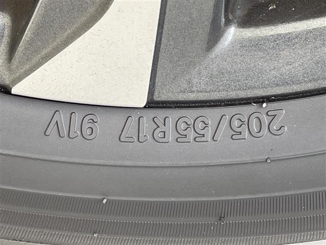 【その他】このクルマ限定で使える装備品が付いています！使い方などはぜひ実際に店舗にお越しいただき、専門スタッフにお尋ねください！