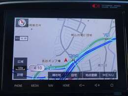 純正スマートフォン連携ナビゲーション付き。8インチのディスプレイ。フルセグ、Apple CarPlay、Android AutoTM など多彩な機能を使えるスマートフォン連携ナビゲーションを搭載。