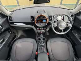 LIBERALA野々市の物件をご覧いただきまして誠にありがとうございます。心ゆくまでおクルマ選びをお楽しみください。