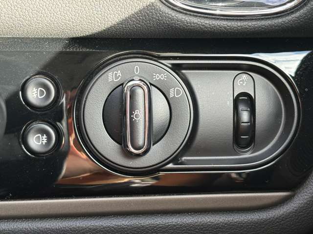 LIBERALAは全国に約40店舗以上※。どの店舗の在庫でもお近くのLIBERALAでご購入いただけます。※2023年11月現在