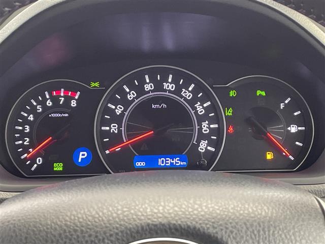 【　メーター　】メーターまわりも鮮やかに照らし出され、デザイン、安全性ともにバッチリですね♪