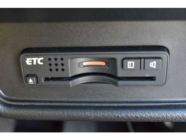 ETC車載器付ですので高速道路の料金所もノンストップです！