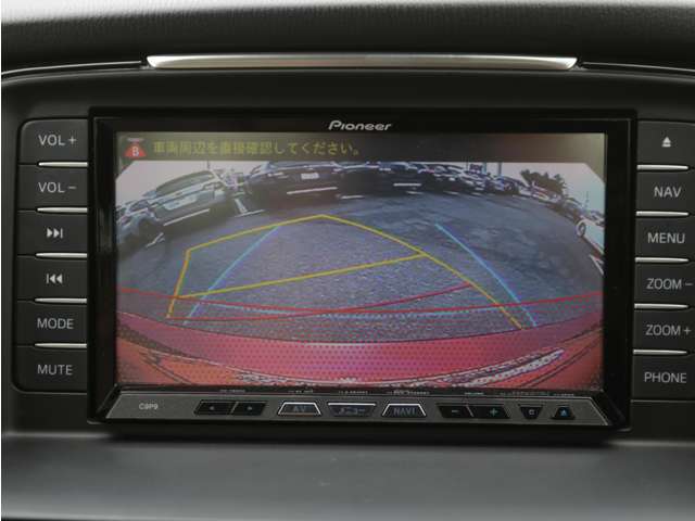 ナビ搭載ですので道に迷うことなく楽しくドライブ！バックカメラも装備しており駐車もラクラクです★