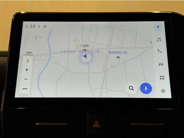ナビ付きです。目的地を設定すれば、初めての場所でも簡単に行くことが出来ます。