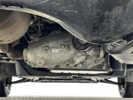 【下回り】下回りがきれいなうちに、防錆加工の施工がオススメ。降雪地域はもちろん、沿岸部にお住いの方や、趣味でマリン・ウィンタースポーツをされる方に大変好評いただいております。