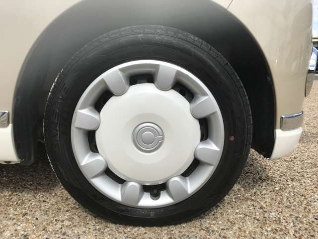 14インチタイヤにキャンバス用ホイールカバーです