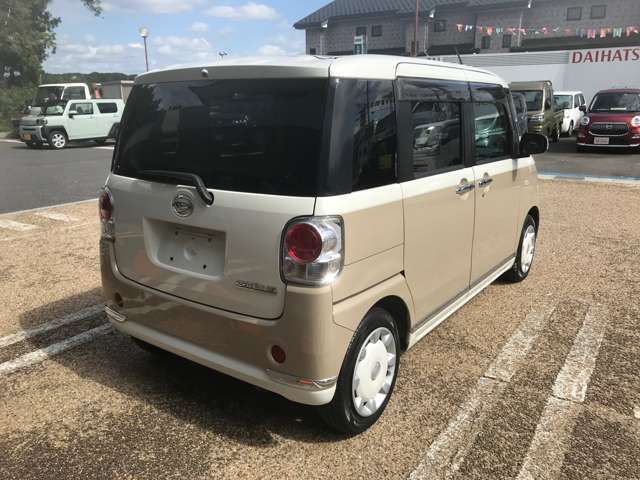 リヤビューもかわいい