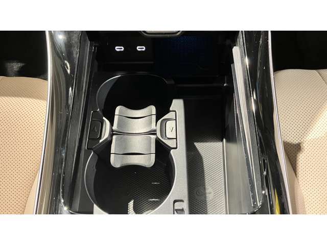 初めての輸入車にメルセデス・ベンツをご検討なさっているお客様もご安心下さい。『サーティファイドカー』は正規販売店ならではの高い品質で、大きな安心をお届け致します。