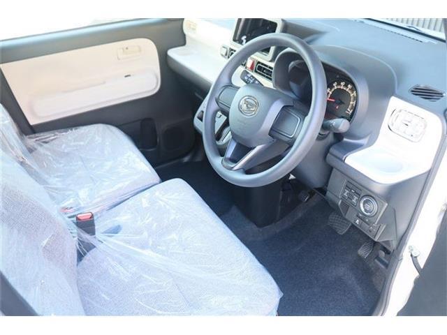 衝突軽減ブレーキなど安全性能の高いお車もご用意しております。詳細に関してはお問い合わせくださいませ。