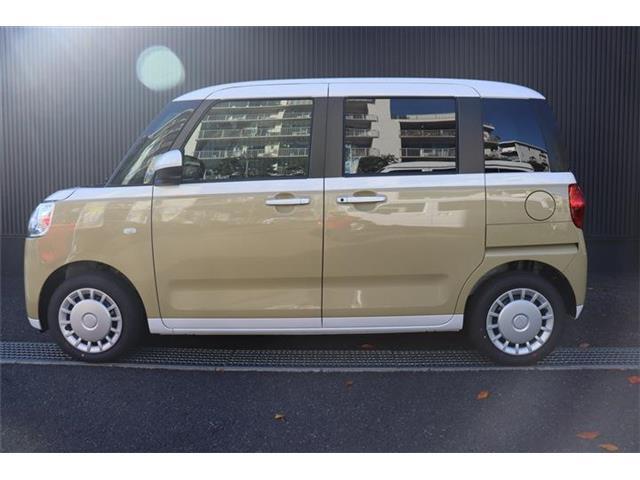当店では届出済未使用車をメインで扱っております！その他新車、中古車、中古車、普通車等も取り扱うことも出来ますので、お気軽にご相談ください♪