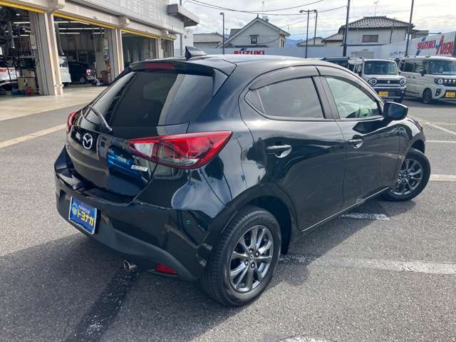 全国を飛び回り足で探した良質車！内装・外装・装備ともに申し分なし！自信をもってお勧めいたします！