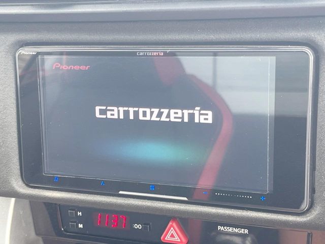 【ナビゲーション】使いやすいナビで目的地までしっかり案内してくれます。各種オーディオ再生機能も充実しており、お車の運転がさらに楽しくなります！！