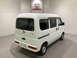【Honda認定中古車 U-Select】　は3つの安心をお約束します。　1　Hondaのプロが整備した安心。 2　第三者機関がチェックした安心。　3　購入後もHondaが保証する安心。