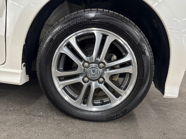 ■アルミホイール装着車です！燃費性能の向上につながります♪