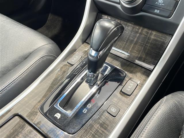 店舗にて現車の確認もいただけますので、お電話で在庫のご確認の上、是非ガリバー黒部店までご来店くださいませ！！！
