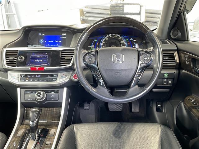 店舗にて現車の確認もいただけますので、お電話で在庫のご確認の上、是非ガリバー黒部店までご来店くださいませ！！！