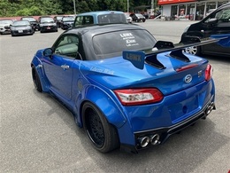 当店は常時100台以上の展示車輛を取りそろえ皆様のお越しをお待ちしております。