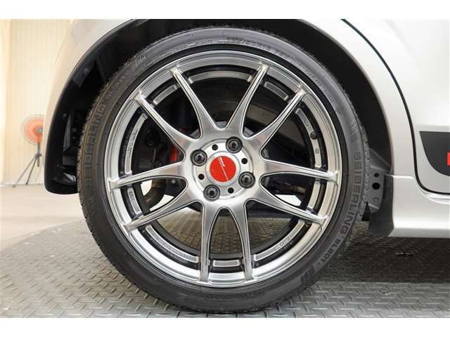 タイヤサイズ　165/50R16