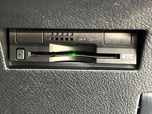 【ETC】高速道路の料金所をストレスなく通過！話題のスポットやサービスエリアに多い「スマートIC」利用時は必須のアイテムです。当店でセットアップを実施、ご納車当日からすぐにご利用いただけます！