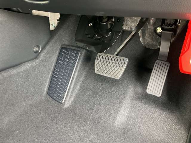 ご覧いただきありがとうございます♪気になったお車がありましたらお気軽にお電話をください！