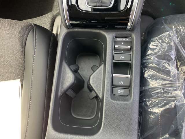【アフターサポートもお任せ】購入後の車検・オイル交換、鈑金修理、コーティング等、全て自社工場で作業できます！