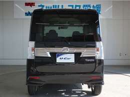 LEDテールライトです。省電力、高輝度のLEDは明るく照らすので夜間運転時の視認性を高めます。スタイリッシュな見た目で細かいところもこだわりたいあなたに！