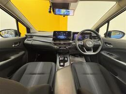 【インパネ全体】全方位で視界が広く、高い目線で運転もしやすいです！