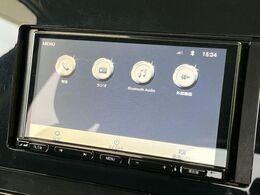 【ナビゲーション】目的地までしっかり案内してくれる使いやすいナビ。Bluetooth接続すればお持ちのスマホやMP3プレイヤーの音楽を再生可能！毎日の運転がさらに楽しくなります！！