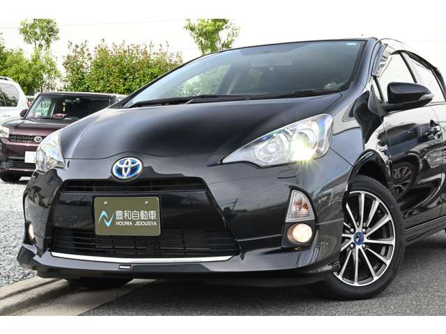 【LEDヘッドライト】暗い夜道や視界の悪い日でも快適ドライブが楽しめます♪見た目もかっこよく見えますよ☆レンズ周りはLEDイルミ内蔵♪