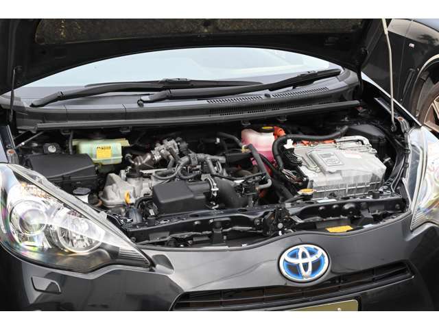 【エンジンルーム】エンジンルームも手を抜きません！しっかり整備してからのお渡しとなりますので安心してお乗りいただけます。