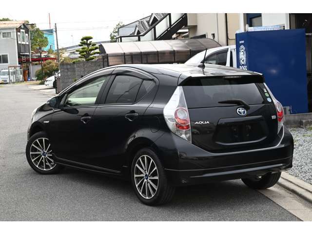 【自社板金塗装工場併設】国産車から輸入車までどんなお車でも対応可能です。ご契約時であれば気になるキズやエクボもお安くお直し致します。リーズナブルな価格をご提案させて頂きます。