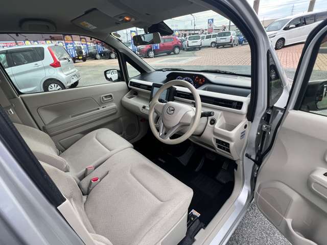 ☆展示場には高品質の中古車や新車が勢揃いです☆展示台数100台の大型展示場へ是非ご来店ください☆