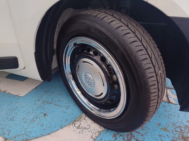 タイヤは7分山程度　がついています。他にも見たいところ、知りたいことなどございましたらお気軽にお問い合わせくださいませ。専門スタッフが丁寧にお答えいたします。