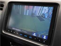 【バックカメラ】後退時も安心。リバース連動で画面が切り替わるのでとっても便利。