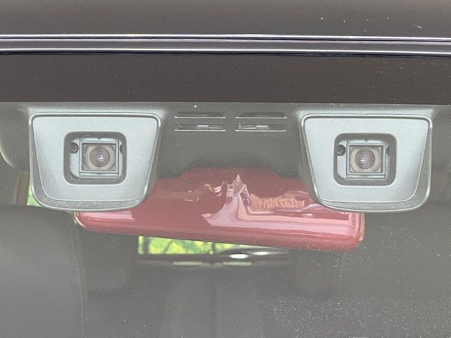【スズキ　セーフティサポート】走行中に前方の車両等を認識し、衝突しそうな時は警報とブレーキで衝突回避と被害軽減をアシスト。より安全にドライブをお楽しみいただけます。
