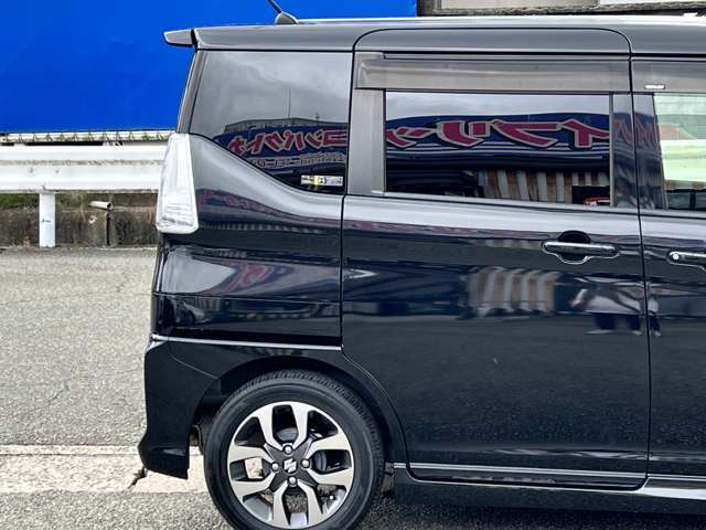 弊社は、お客さまのニーズにお応え出来るよう、豊富な車種を取り揃えております。お乗り換えの際も、是非、よろしくお願いいたします。